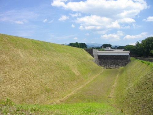 山形城本丸内堀.JPG