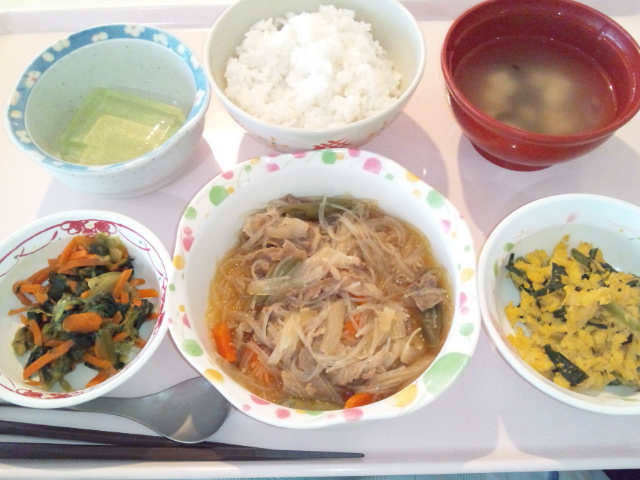 牛肉と春雨の炒め物