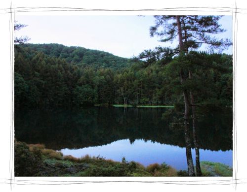 御射鹿池（みしゃかいけ）長野　茅野市　東山魁夷　緑響く　AQUOS　CM　