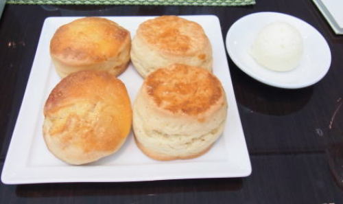 20120519ekki BAR ＆ GRILL AF.T 07スコーン.jpg