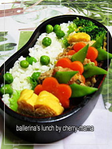 鶏バーグ弁当３.jpg