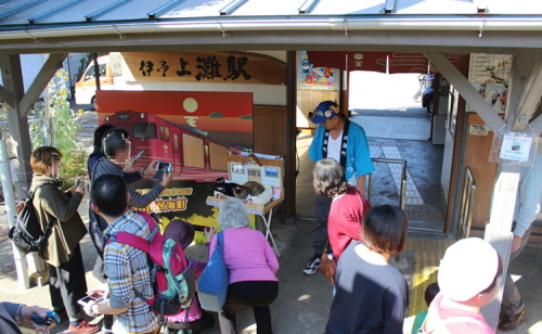 リセ駅長とトラ福駅長 愛媛県伊予市双海町 Jr伊予上灘駅 あずきちゃん 猫 のお散歩ブログ 楽天ブログ