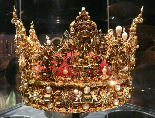 新 エレファント勲章 とデンマーク王室の王冠 わたしのこだわりブログ 仮 楽天ブログ