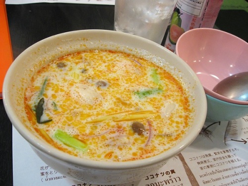 タイキッチンパクチー2_スープ.jpg