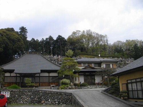 勝沼城光明寺 (500x375).jpg