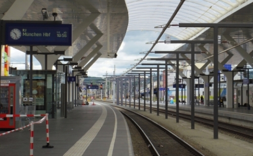 pict-ザルツブルグ駅　3.jpg