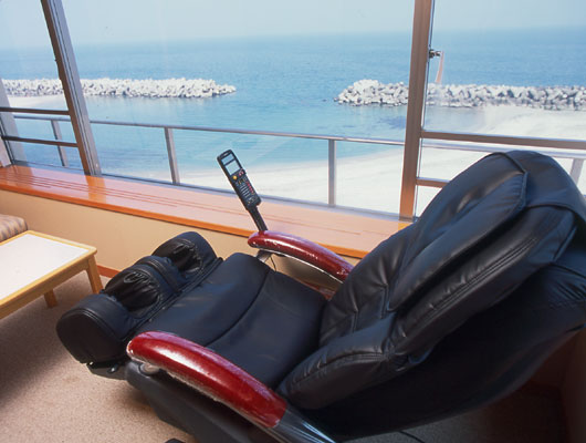 shogetsu_room_massage_chair.jpg