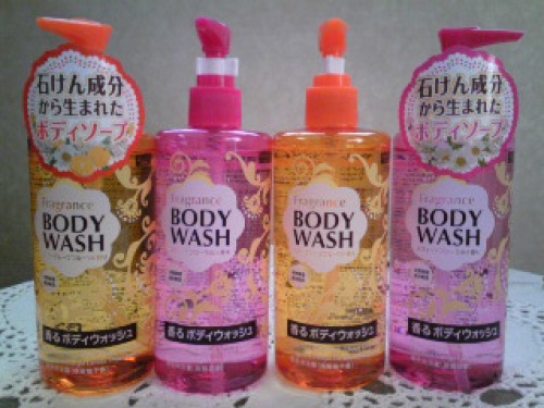 Fragrance BODY WASH@DAISO.jpg