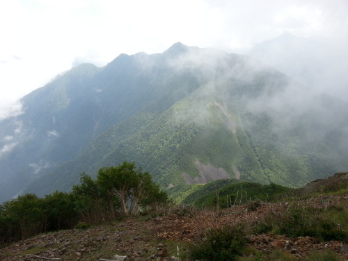 駒津峰より北岳.jpg