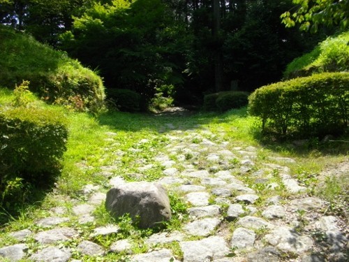 東海道箱根宿畑宿旧東海道 (1) (500x375).jpg