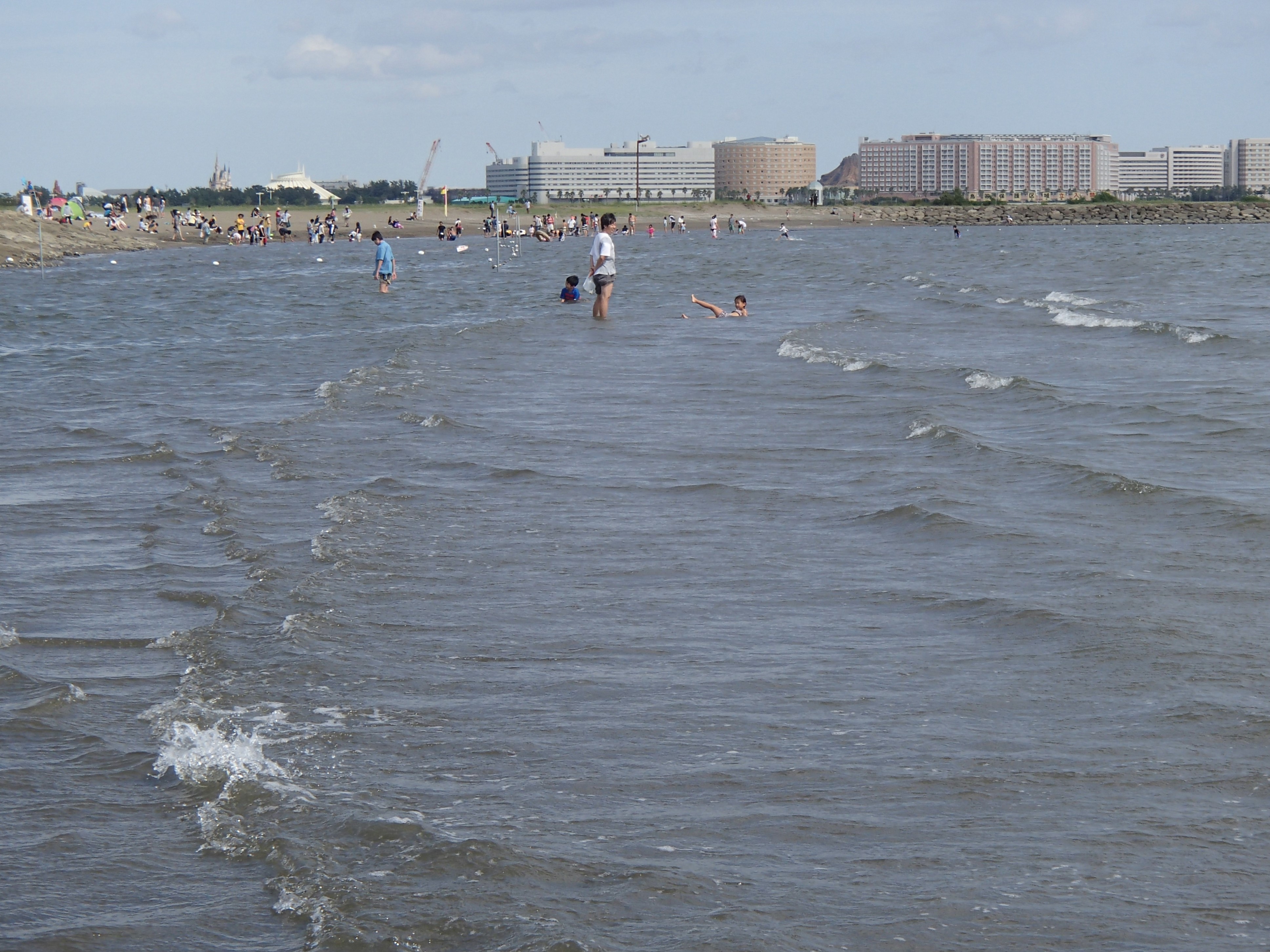 夏は屋外プールで泳ごう 18年版 番外 東京都江戸川区 葛西海浜公園 海水浴体験 バジェットトラベラー体験録 楽天ブログ