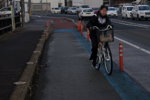 舘坂橋自転車通行帯での逆走自転車 盛岡自転車事情 楽天ブログ