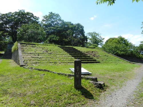 岡城西の丸虎口跡.JPG