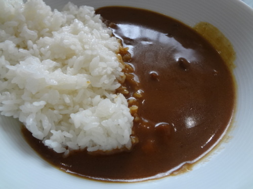 サンホーム スペシャルビーフカレー | 辛口Jのレトルトカレー戦記 ～麺類、冷凍食品等にも参戦中！赤坂のマンションで株主優待生活を目指して ...