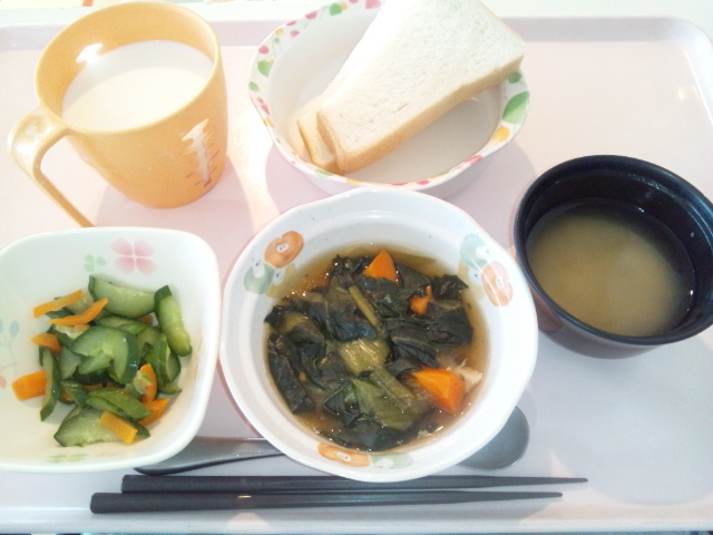 鶏と青梗菜の煮物