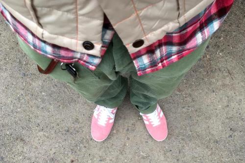 adidas GAZELLE SUEDE ﾋﾟﾝｸ白 560884 & WORLD WORKERS SEAMLESS ﾍﾘﾝﾎﾞｰﾝﾍﾟｲﾝﾀｰﾊﾟﾝﾂ MW512B-HE48 & F.O.B FACTORY F3296 & Pherrow's BUM BLE BEE×Daytona ﾅｲﾛﾝﾍﾞｽﾄ 07S-BVJ1-DTN.jpg