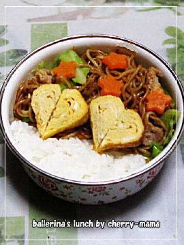 焼きそば弁当３.jpg