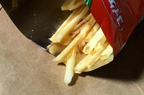 コイケヤ　スティックポテト　うすしお味 2.jpg