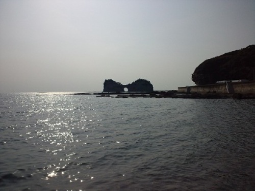 円月島.JPG