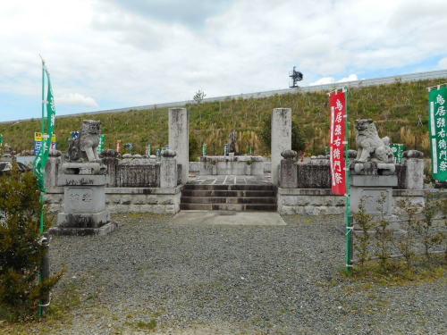 長篠城鳥居強右衛門新昌寺墓所 (2).JPG
