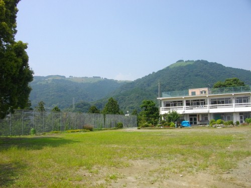 大野山共和小学校 (500x375).jpg