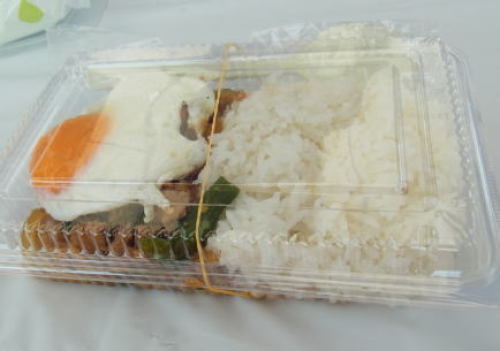 20120429レイクタウン タイフェア屋台の食べ物2.jpg