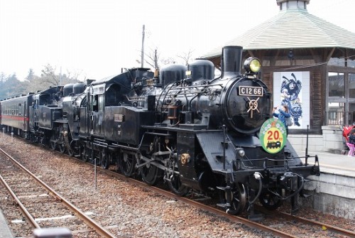2014_3_29_真岡鉄道SL運行20周年記念重連運転_市塙駅_07.jpg