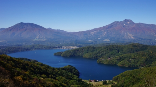 野尻湖アップと妙高、黒姫の秋２０１４，１０，１８ (1500x844).jpg