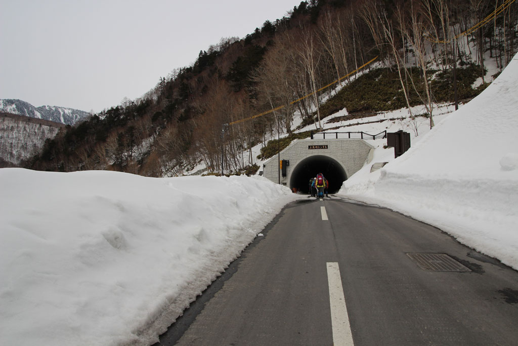 上高地トンネル
