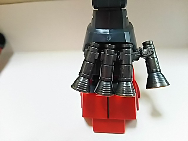 MG 1/100 サザビー