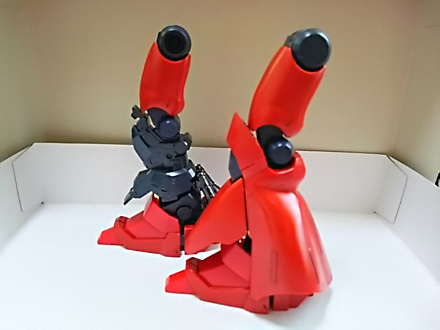 MG 1/100 サザビー
