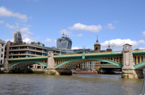 pict-テムズ川 13.jpg
