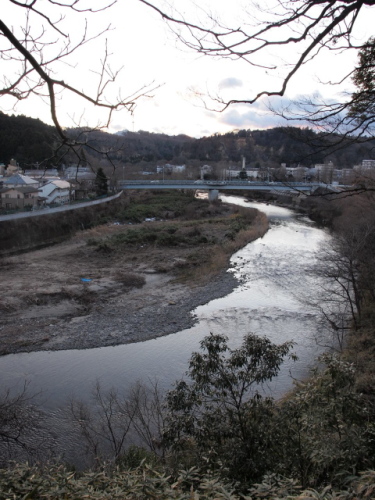 今の広瀬川と評定河原橋20121027