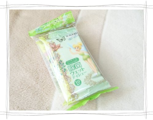 100円ショップ セリア ウエットティッシュ ティンカーベル