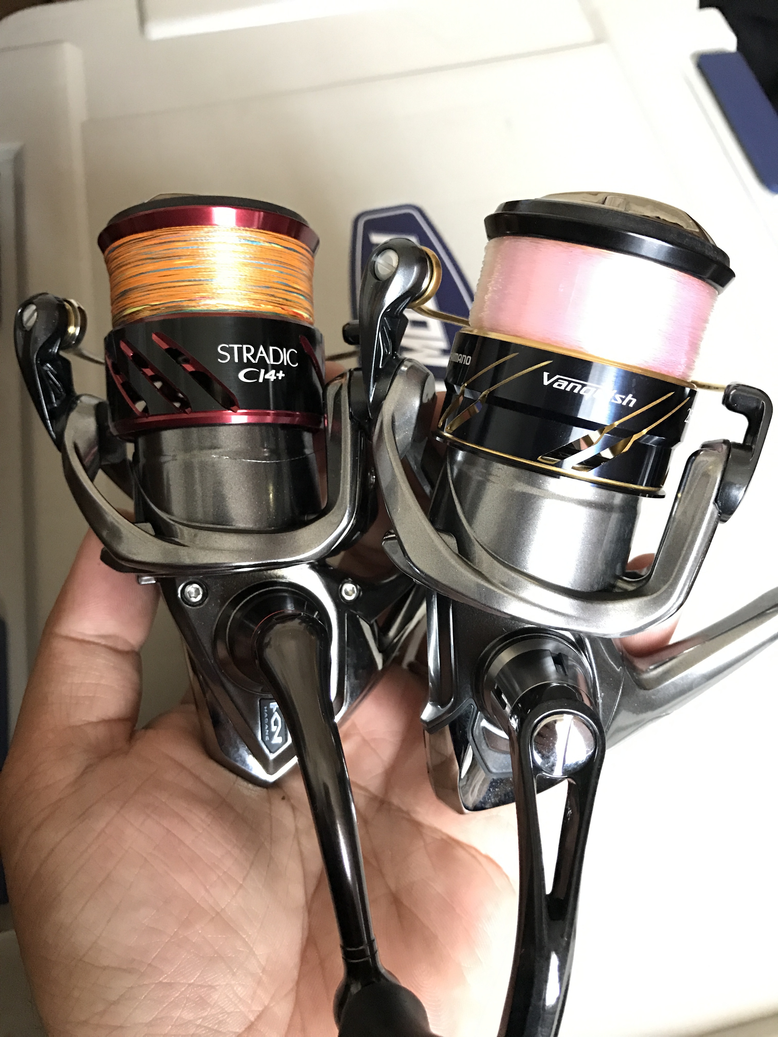 人気商品の SHIMANO シマノ STRADIC C14+ 3000XGM ストラディック