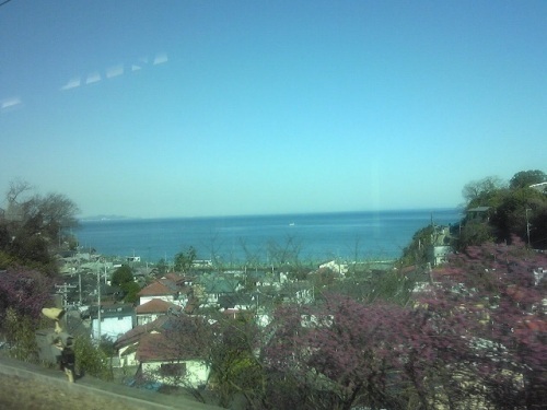 東海道線から見える相模湾(V.2013_03_20__11_13_59).jpg