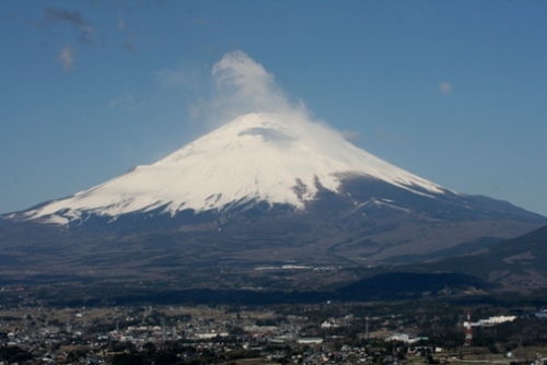 富士山-4 雪が舞い上がっている.jpg