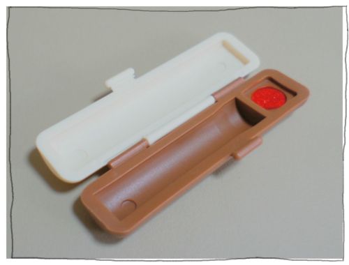 100円ショップ　セリア　印鑑ケース