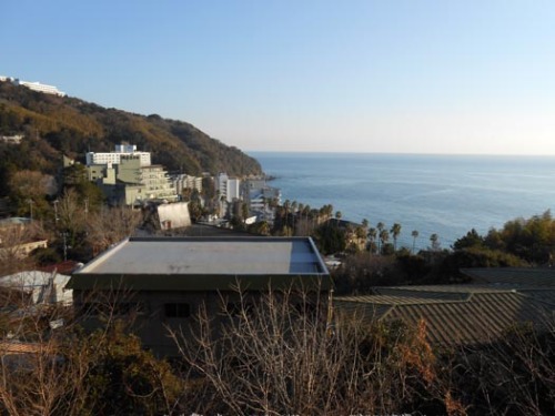 20130113熱川温泉たかみホテル４部屋から見た景色.jpg