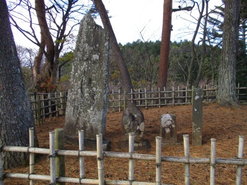 西行戻しの松