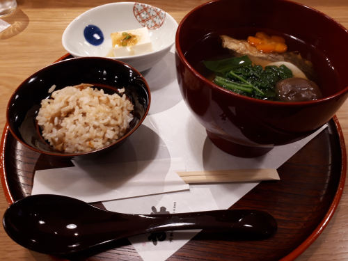 茅乃舎　汁や　東京駅店（グランスタ丸の内）博多雑煮セット