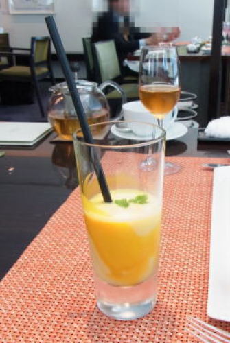 20120519ekki BAR ＆ GRILL AF.T 03マンゴースムージー.jpg