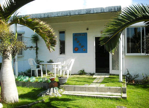 仲间川旅馆（西表岛）