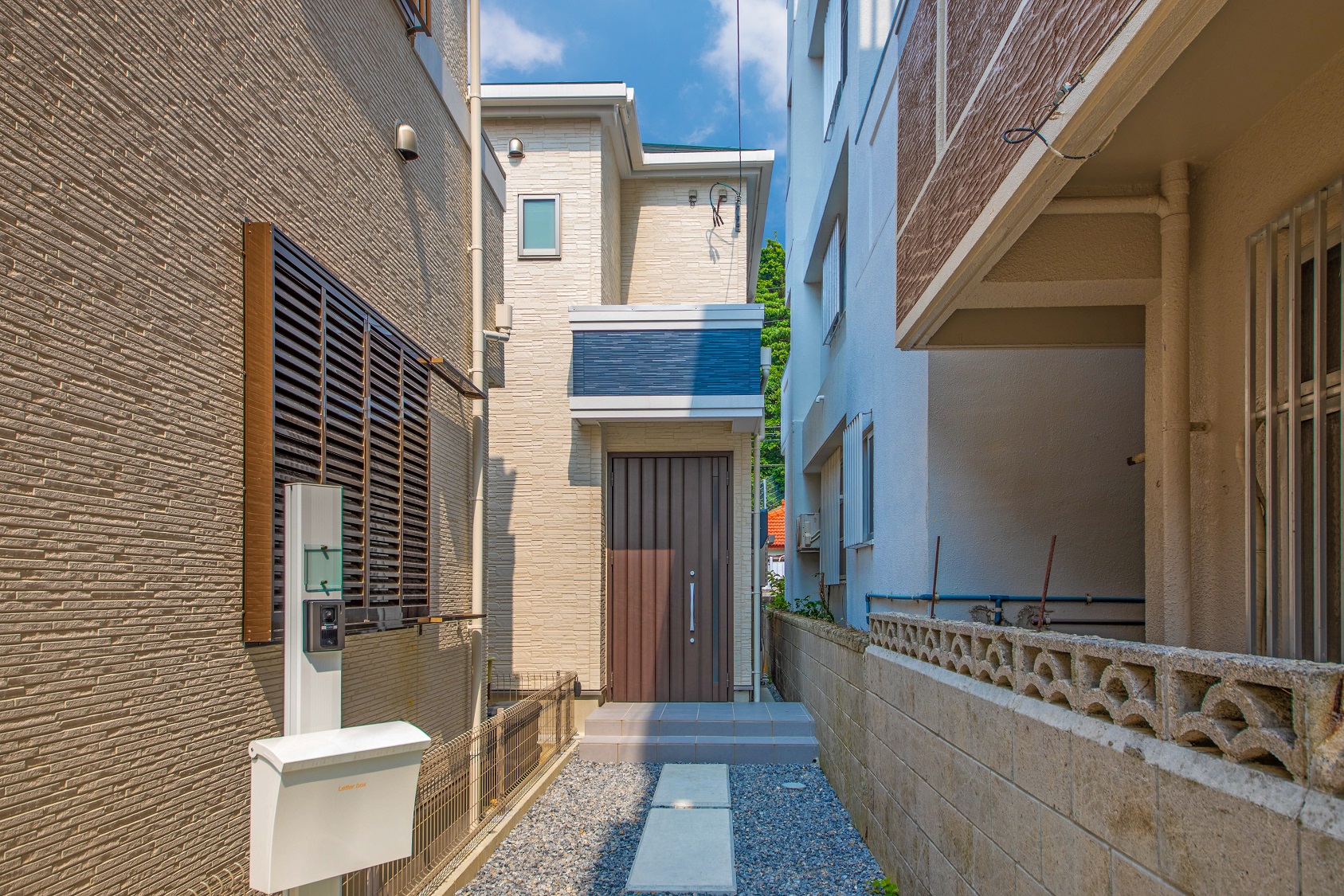 K House (Okinawa Naha Akebono House)