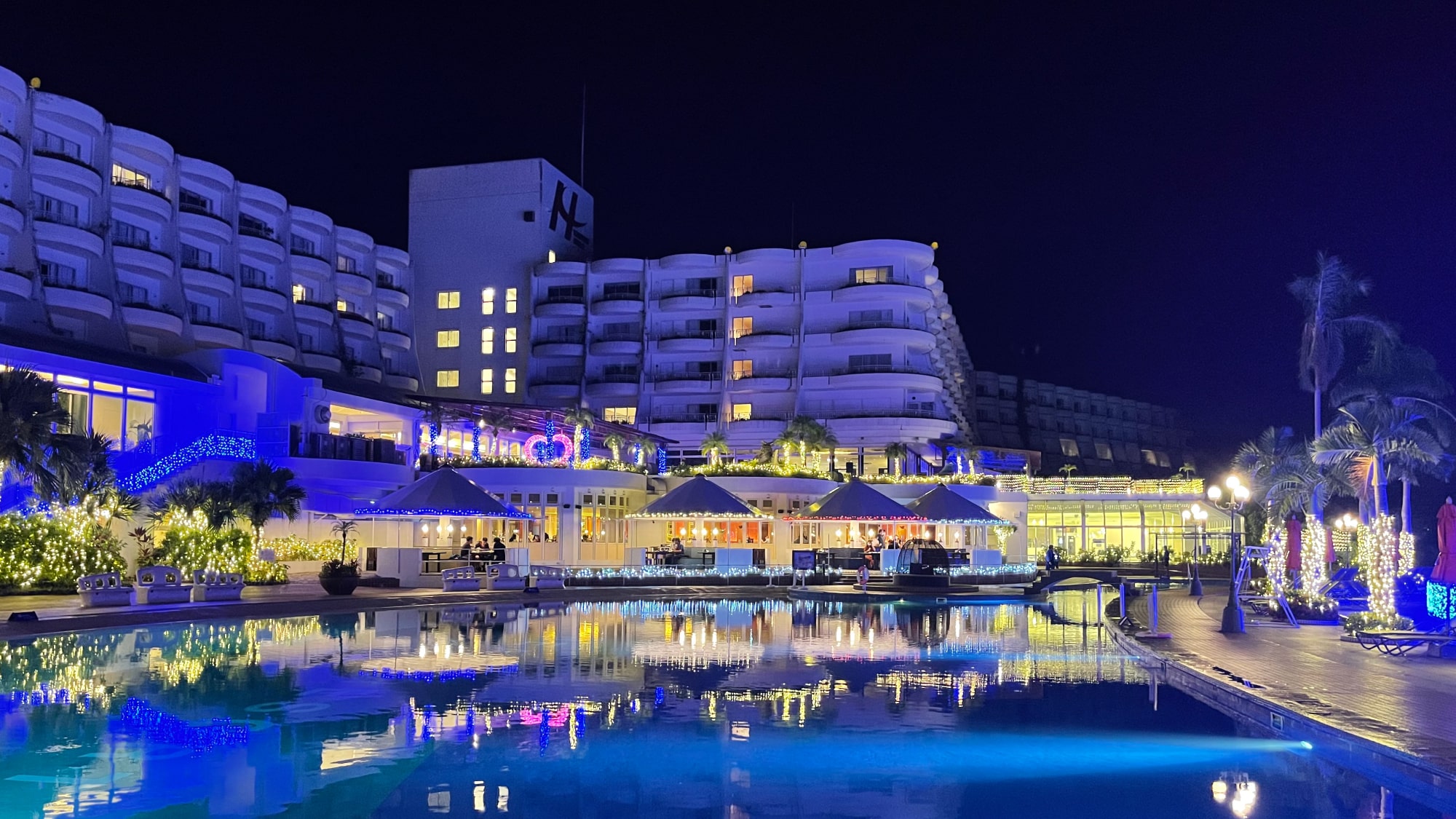 沖繩喜璃癒志海灘度假飯店