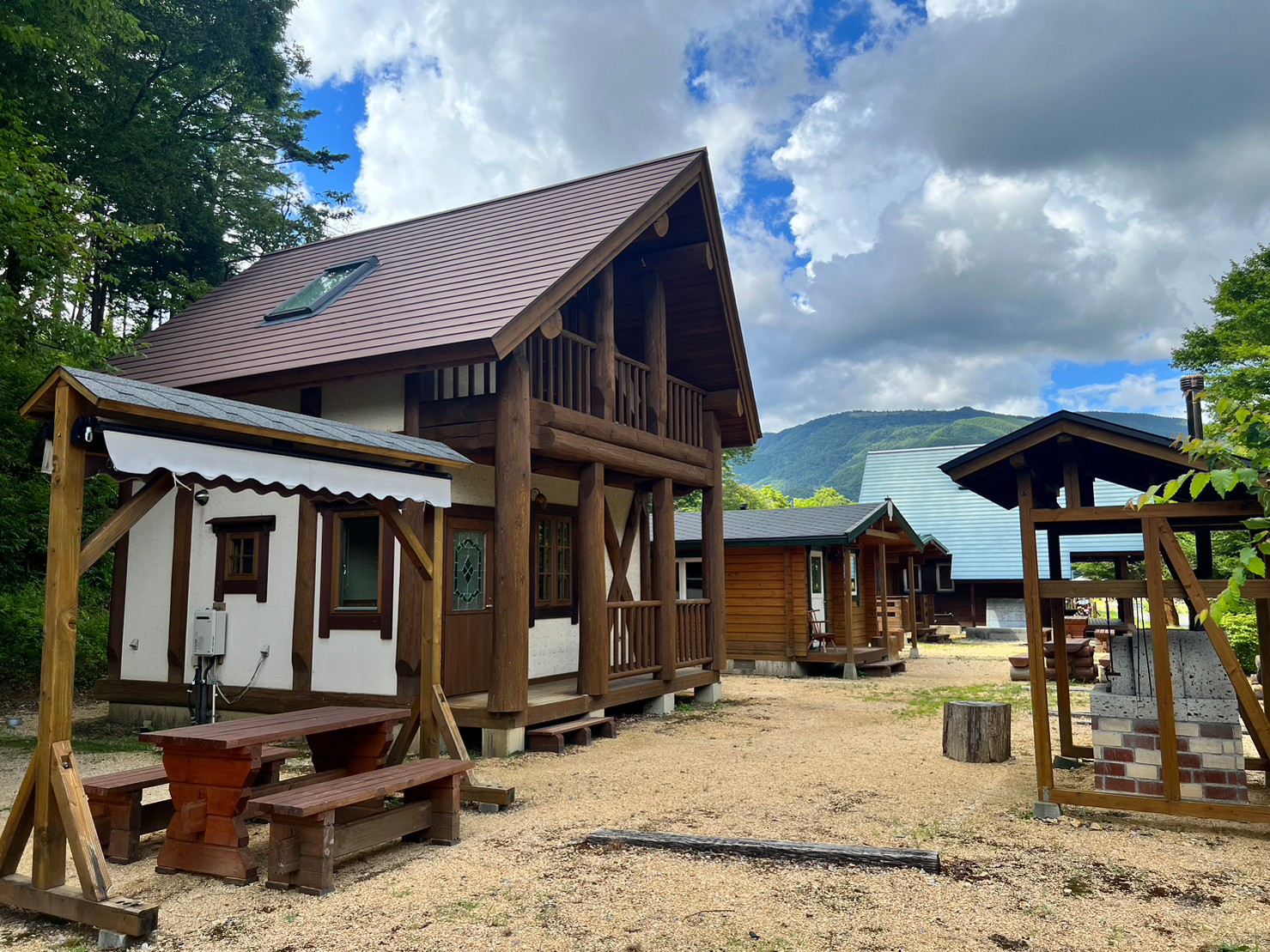 Hoshifuru Log House