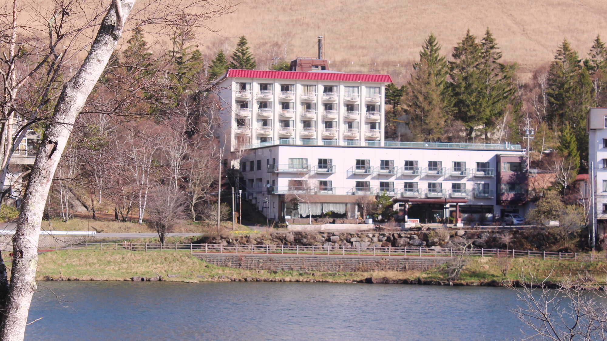 Shirakabako Lakeside Hotel Sankokaku