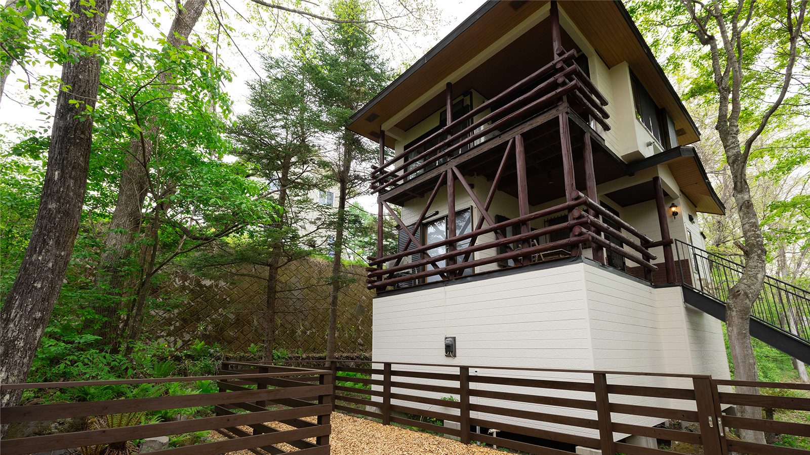 린네 세컨드 리빙 기타카루이자와 가든