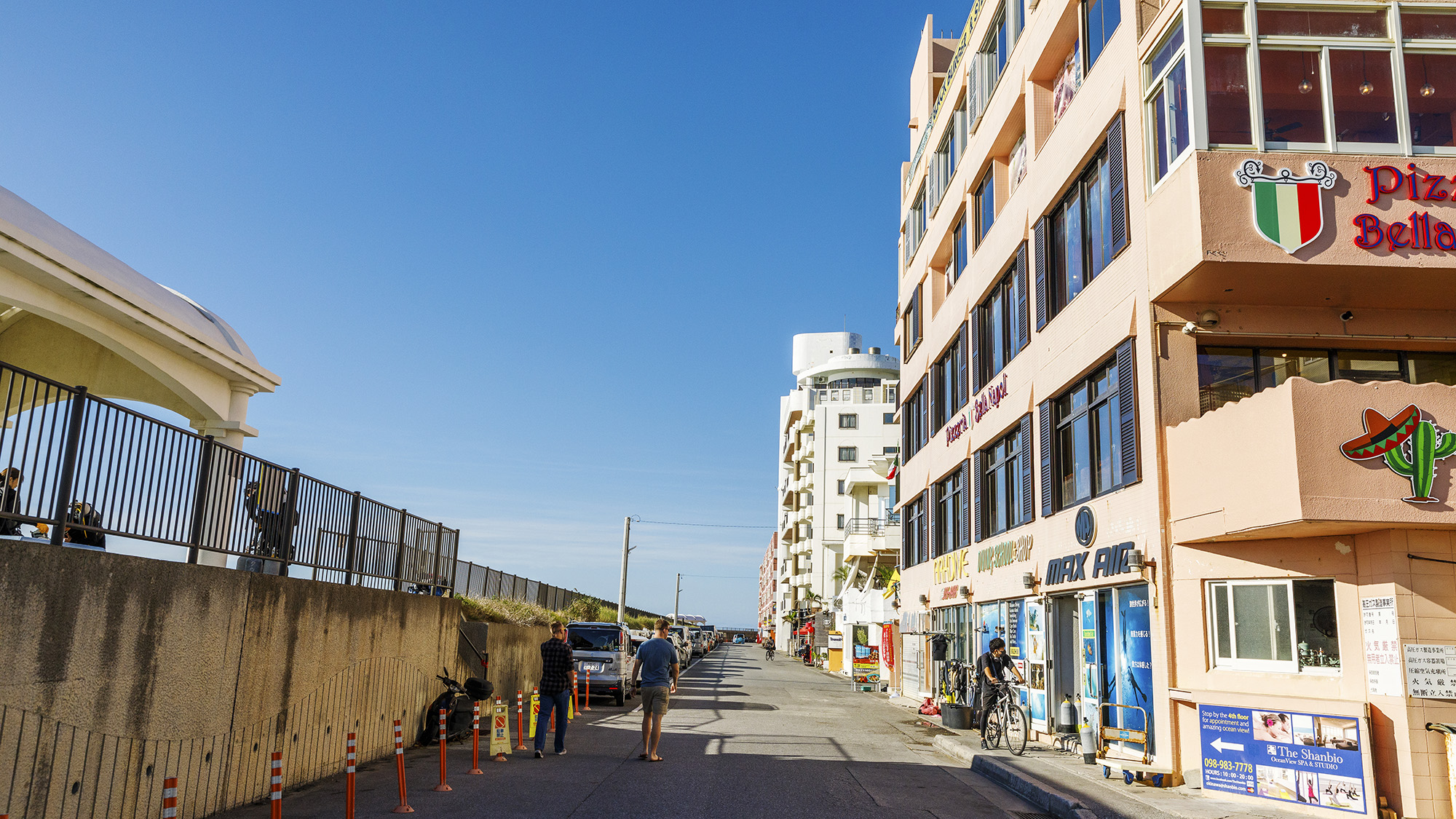 冲绳北谷蓝牛排奇迹酒店