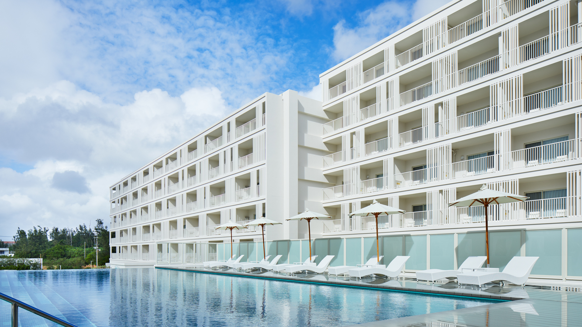 Hoshino Resorts BEB5 Okinawa Seragaki